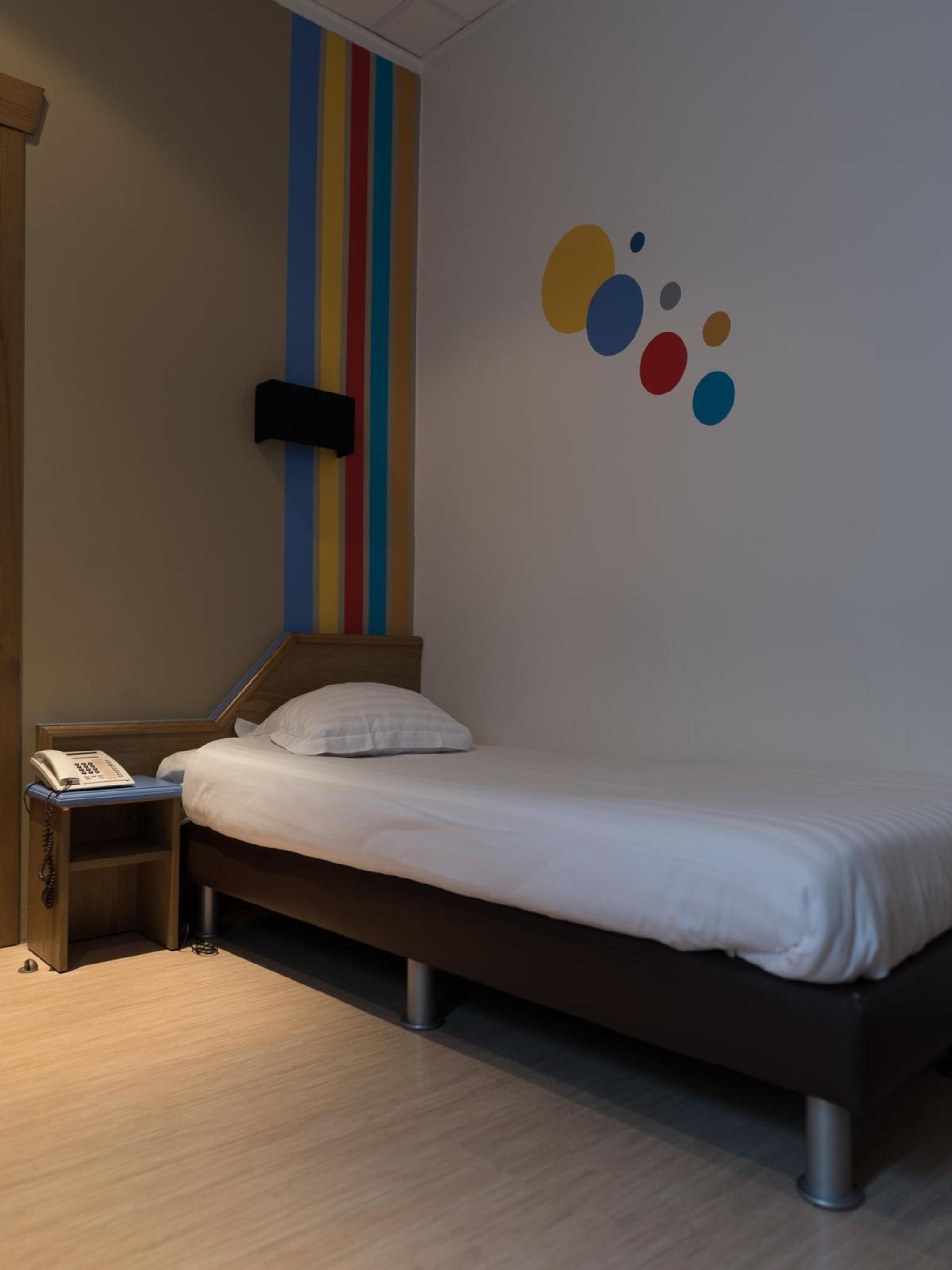 Hotel Floris Hotel Ustel Midi Saint-Gilles Buitenkant foto